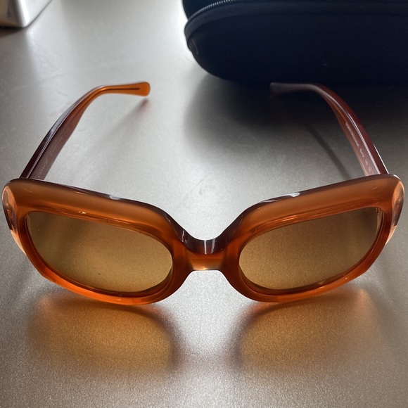 Elegant, Summer vibe milky Amber COACH sunglasses perfect x...